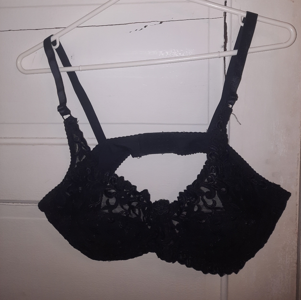 Bra - Picture 2 of 3